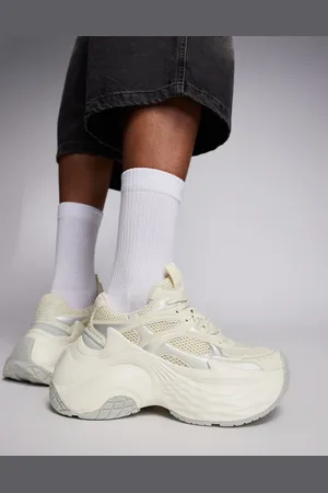 ASOS Zapatillas deportivas blancas con suela gruesa de cuero sintético y malla de