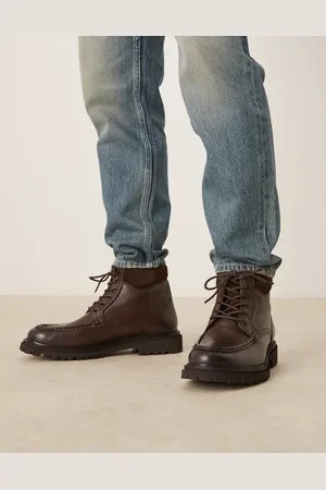 ASOS Botas marrones con ribete en la puntera y cordones de cuero de -Negro