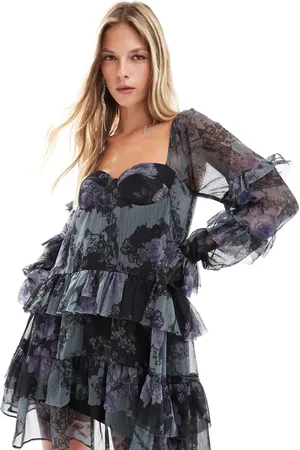 ASOS Vestido corto morado oscuro escalonado con estampado floral, detalle tipo corsé y volantes de -Multicolor