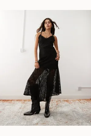 Reclaimed Vestido largo negro con paneles divididos de encaje de