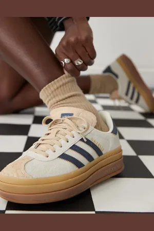 adidas Zapatillas de deporte color y azul marino con plataforma Gazelle Bold de -Blanco