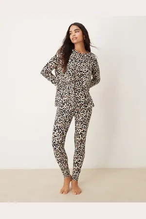 New Look Pijama con estampado de leopardo de tejido suave al tacto de