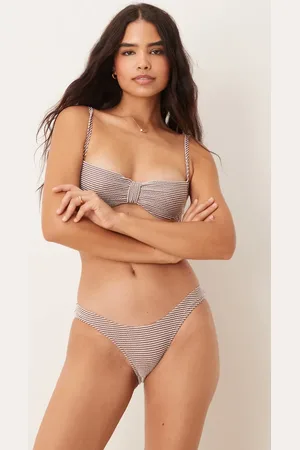 Free Society Top de bikini a rayas marrones con aros y detalle anudado en la parte delantera de tejido rugoso de