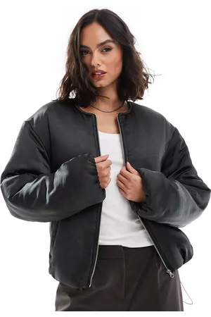 ASOS Chaqueta bomber negra acolchada sin solapas con detalles en contraste de satén de