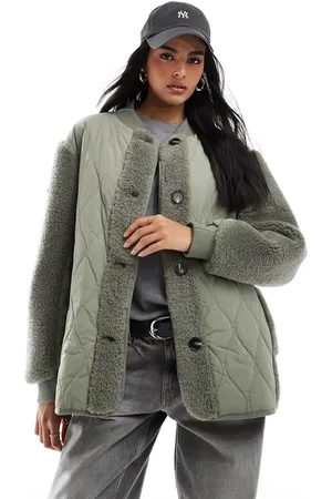 ASOS Chaqueta acolchada con diseño dividido de borreguito de -Sin color