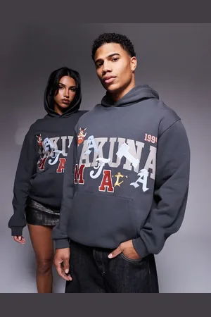 ASOS Sudadera negra unisex extragrande con capucha y estampado "Hakuna Matata" de "El rey león" de Disney de -Gris