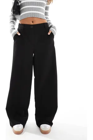 Pieces® Pantalones dad negros de pernera ancha con trabillas para cinturón de (parte de un conjunto)