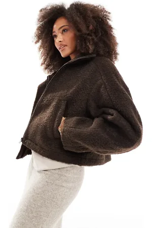 ASOS Chaqueta bomber marrón con cuello alzado de bouclé de