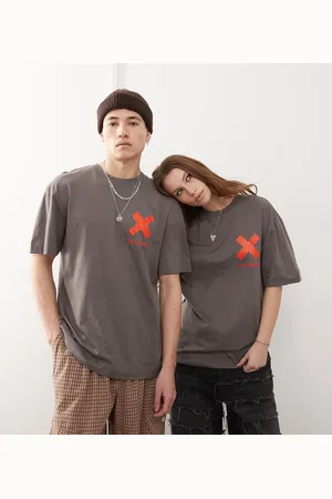 COLLUSION Camiseta carbón con logo naranja "X" de Unisex