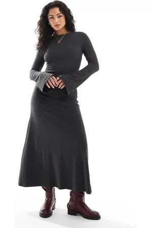 Pimkie Vestido largo gris con mangas acampanadas y cuello barco de canalé de