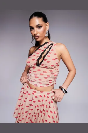 AFRM Top corto color almendra asimétrico con estampado de labios Delany de (parte de un conjunto)-Multicolor