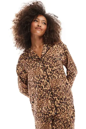 4th & Reckless Camisa de pijama de manga larga con estampado de leopardo de satén de (parte de un conjunto)