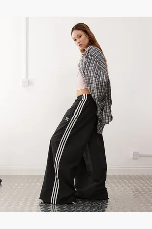 adidas Pantalones de chándal negros de pernera ancha Adicolor de