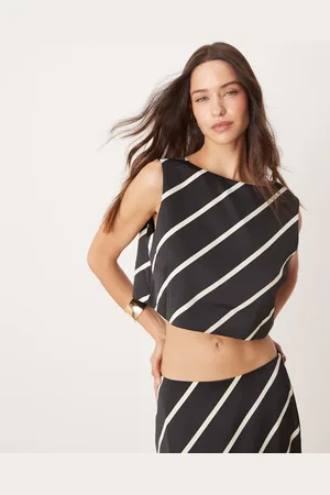 Pretty Lavish Top a rayas con diseño anudado de (parte de un conjunto)