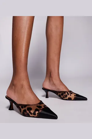 River Island Zapatos de salón con estampado de leopardo y tacón de