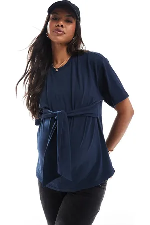 Mama;licious Camiseta azul marino con lazada delantera de Mamalicious Maternity