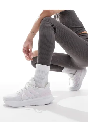 adidas Zapatillas de deporte blancas y rosas Ultrarun 5 de adidas Running