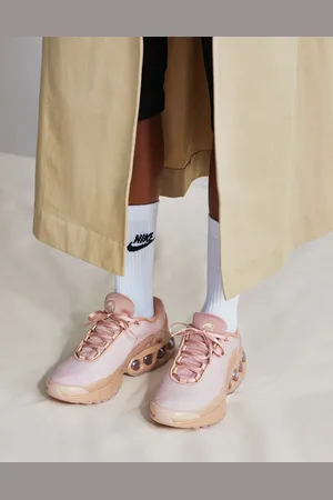 Nike Zapatillas de deporte Air Max DN de x Isamaya Ffrench- neutro