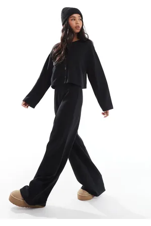 Miss Selfridge Pantalones negros de pernera ancha de canalé suave de