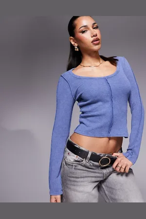 ASOS Top azul de manga larga con cuello ancho y detalle de costuras de tejido gofrado de
