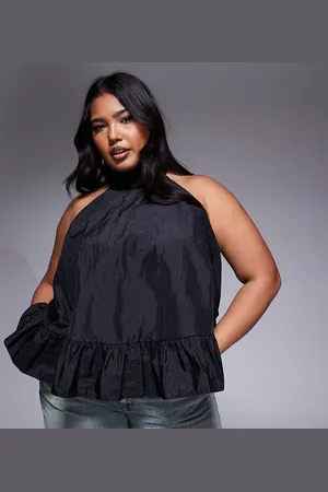 ASOS Top amplio con cuello alto y bajo de volantes de ASOS DESIGN Curve