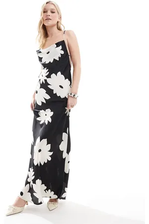 Object Vestido largo negro con y espalda baja con detalle cruzado de satén de