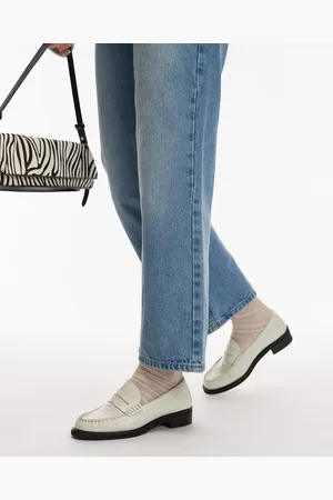 Topshop Mocasines blanco hueso con estampado de cocodrilo y detalle fruncido Carey de