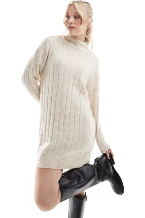 VERO MODA Vestido corto color crema melange extragrande de canalé de -Blanco