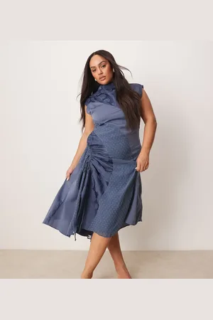 ASOS Vestido midi con lateral fruncido y diseño dividido de jacquard y plumeti de ASOS DESIGN Curve