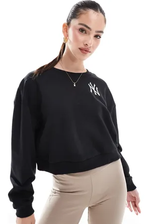 New Era Sudadera corta negra con logo de los NY Yankees de