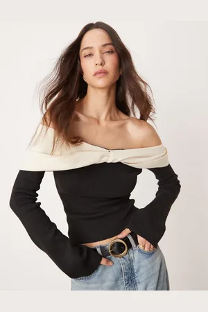 Pretty Lavish Top con escote Bardot retorcido en contraste de punto de