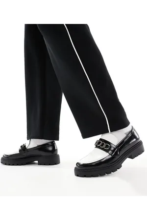 ASOS Mocasines negros con detalle de cadena plateada de