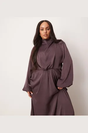 ASOS Vestido largo drapeado con mangas blusón de satén de ASOS DESIGN Curve-Morado