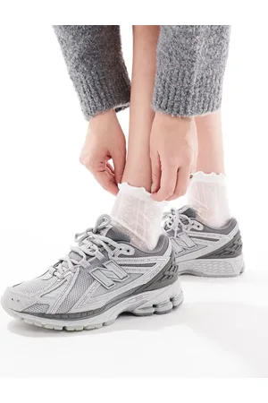 New Balance Zapatillas de deporte grises CNY 1906 de