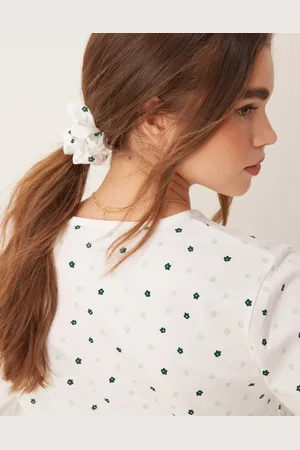 ASOS Top de pijama de manga larga con estampado de , cuello panadero y coletero abullonado a juego Mix & Match de -Blanco