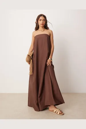 ASOS Vestido largo marrón con escote palabra de honor de cupro de