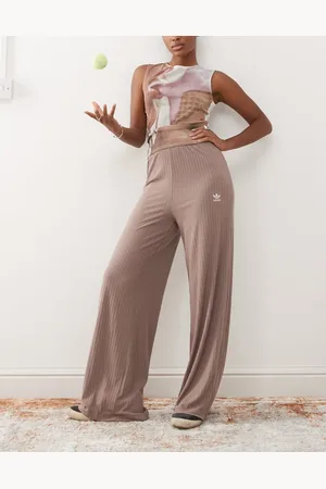 adidas Pantalones marrones de pernera ancha de canalé Trefoil Essentials de