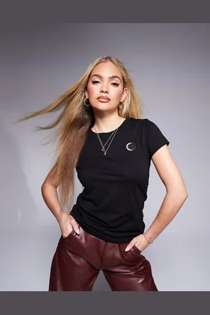 Armani Exchange Camiseta negra con logo de la colección cápsula Lunar de