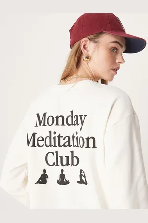 ASOS Sudadera blanco con estampado en relieve "Meditation Club" de