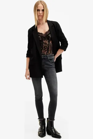 AllSaints Vaqueros negro lavado con diseño push up Miller de