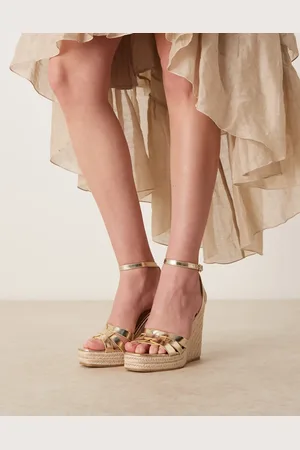 Glamorous Sandalias doradas de tacón con cuña estilo alpargatas de