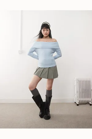 Miss Selfridge Top azul negruzco con escote Bardot plegado de