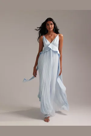 ASOS Vestido de dama de honor largo de tirantes con diseño híbrido y falda plisada de