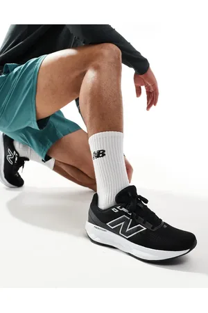 New Balance Zapatillas de deporte blancas y negras 520 de Running