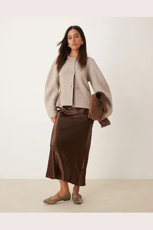 New Look Falda midi de corte al bies de satén de