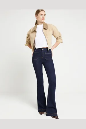 River Island Vaqueros de campana con lavado azul oscuro de