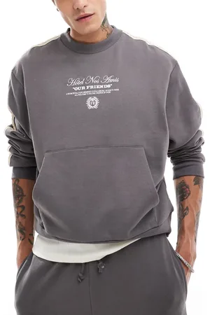 ASOS Sudadera corta gris carbón de corte cuadrado con estampado de texto y detalle de cinta de (parte de un conjunto)