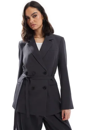 VERO MODA Americana gris oscuro con doble botonadura y lazada en la cintura de (parte de un conjunto)