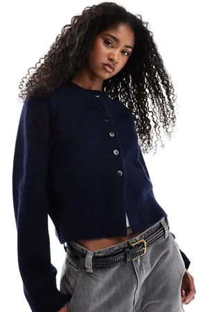 ASOS Cárdigan con cuello redondo, botones en contraste y aberturas en el bajo de punto de