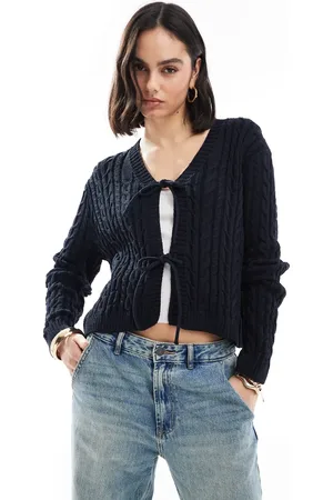 ASOS Cárdigan con lazada delantera y detalle de pespuntes de
